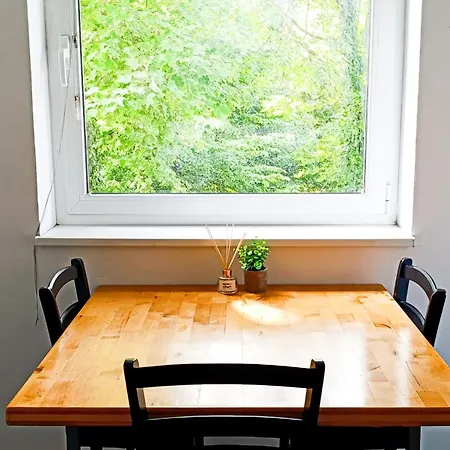 Center 4-person Apartment *