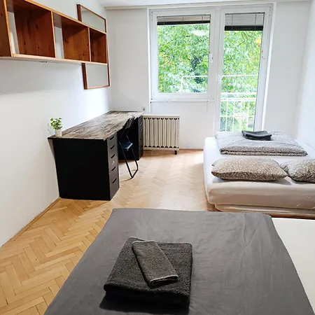 Apartment Center 4-person *